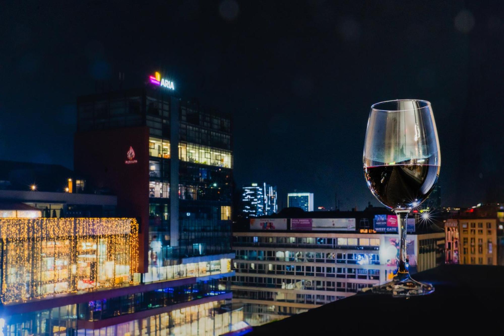 Central Apartment Mirza ซาราเยโว ภายนอก รูปภาพ
