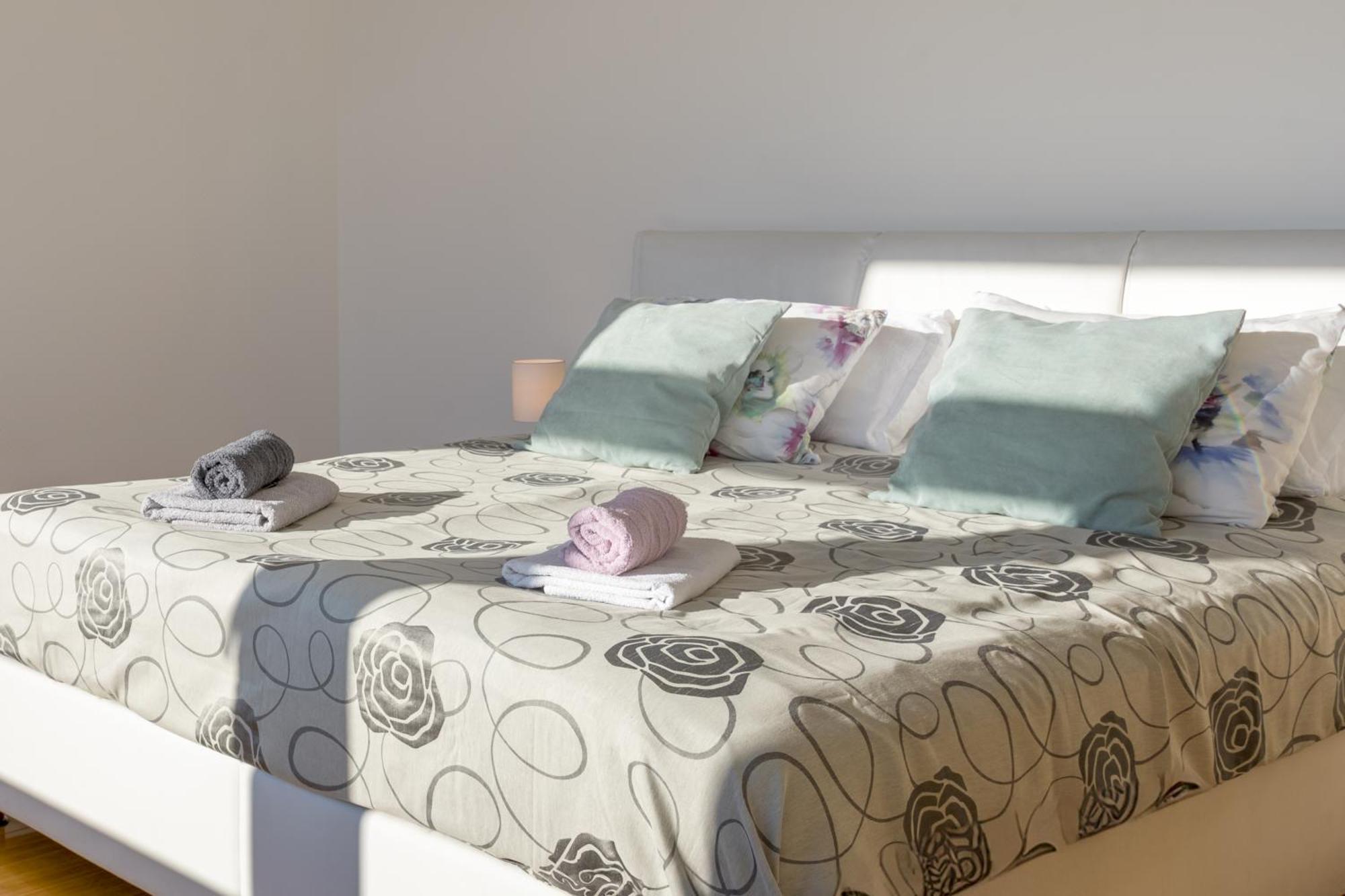 Central Apartment Mirza ซาราเยโว ภายนอก รูปภาพ